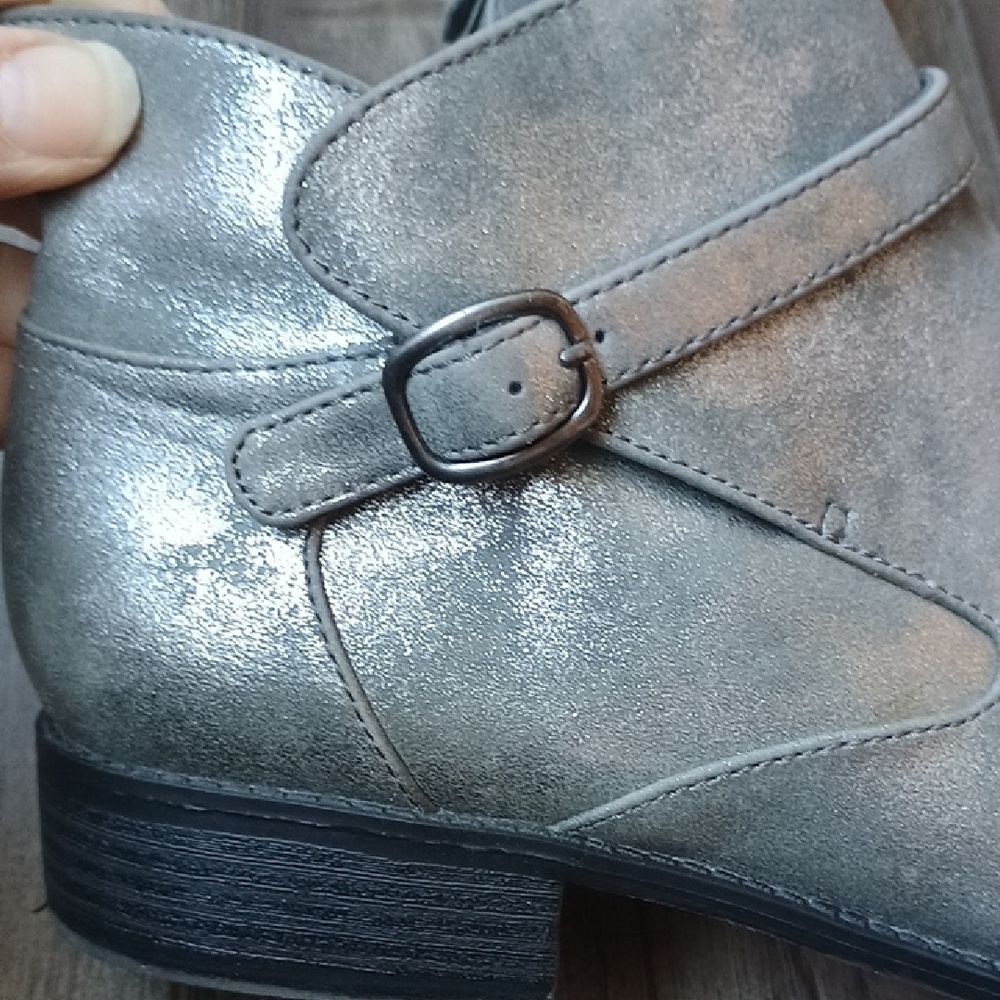 BC Footwear Metallic Silver Ankle Booties - Picture 6 of 8